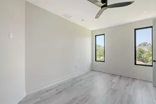 1607 Flower Dr, Sarasota, FL 34239 - Photo 59