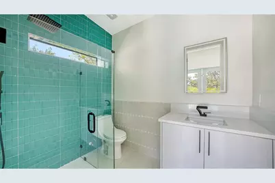 1607 Flower Drive, Sarasota, FL 34239 - Photo 97