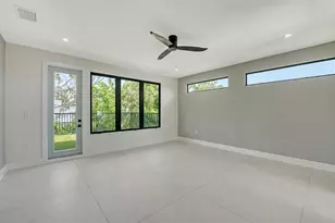 1607 Flower Dr, Sarasota, FL 34239 - Photo 45