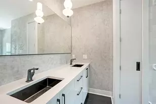 1607 Flower Dr, Sarasota, FL 34239 - Photo 49