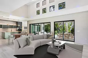 1607 Flower Dr, Sarasota, FL 34239 - Photo 11