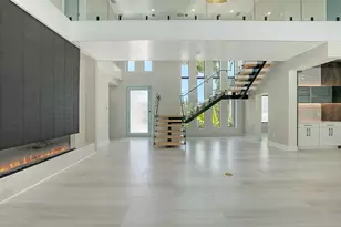 1607 Flower Dr, Sarasota, FL 34239 - Photo 17