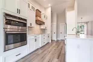 9017 Province St, Sarasota, FL 34240 - Photo 11