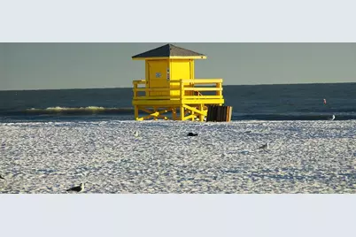 385 Avenida Madera, Sarasota, FL 34242 - Photo 43