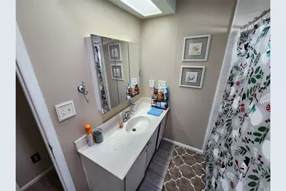 306 49th Avenue W, Bradenton, FL 34207 - Photo 17