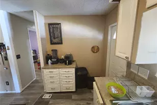 306 49th Ave W, Bradenton, FL 34207 - Photo 7