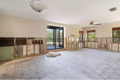 30 Island Circle, Sarasota, FL 34242 - Photo 29