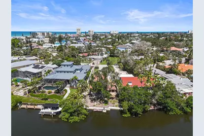 30 Island Circle, Sarasota, FL 34242 - Photo 17