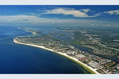 30 Island Circle, Sarasota, FL 34242 - Photo 41