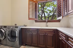 1423 & 1435 Hillview Dr, Sarasota, FL 34239 - Photo 59