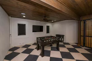 340 Jackson Dr, Sarasota, FL 34236 - Photo 69