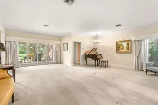 1671 South Dr, Sarasota, FL 34239 - Photo 11