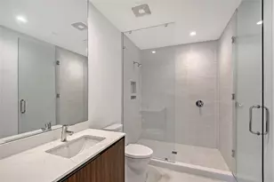 301 Quay Commons, Sarasota, FL 34236 - Photo 29