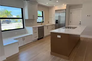 808 25th Ave W, Palmetto, FL 34221 - Photo 9