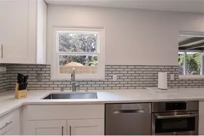 2266 Clematis Street, Sarasota, FL 34239 - Photo 7