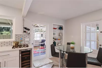 2266 Clematis Street, Sarasota, FL 34239 - Photo 9
