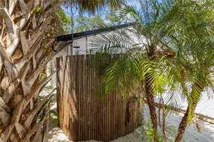 2410 Floyd St, Sarasota, FL 34239 - Photo 33