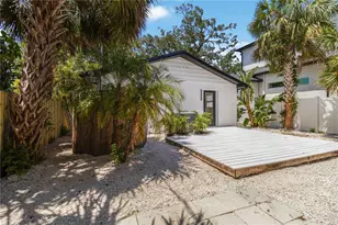 2410 Floyd St, Sarasota, FL 34239 - Photo 31