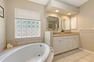 5698 Country Walk Ln, Sarasota, FL 34233 - Photo 33