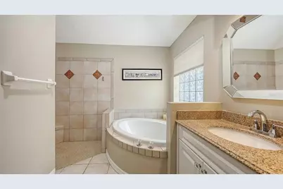 5698 Country Walk Lane, Sarasota, FL 34233 - Photo 35