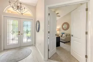 5698 Country Walk Ln, Sarasota, FL 34233 - Photo 9