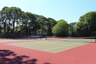 2650 Coconut Bay Ln, Sarasota, FL 34237 - Photo 13