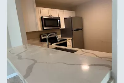 2650 Coconut Bay Lane #521, Sarasota, FL 34237 - Photo 5