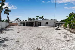 130 N Adams Dr, Sarasota, FL 34236 - Photo 65