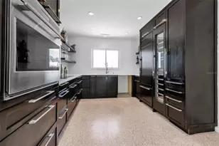 130 N Adams Dr, Sarasota, FL 34236 - Photo 21