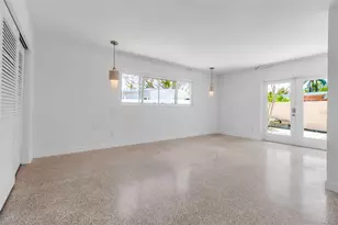 130 N Adams Dr, Sarasota, FL 34236 - Photo 39