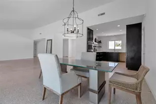 130 N Adams Dr, Sarasota, FL 34236 - Photo 17