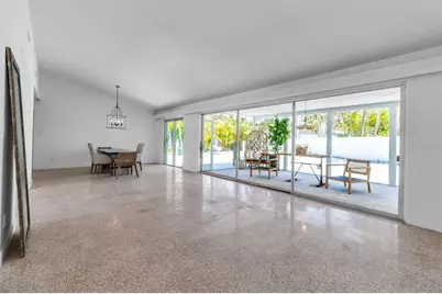 130 N Adams Drive, Sarasota, FL 34236 - Photo 17