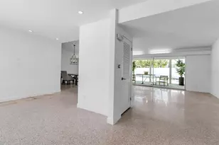 130 N Adams Dr, Sarasota, FL 34236 - Photo 23