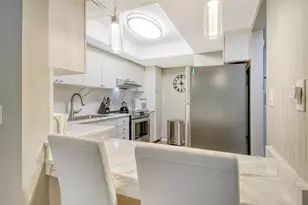 2055 Gulf of Mexico Dr, Longboat Key, FL 34228 - Photo 11