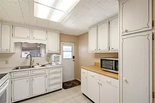 1716 Indiana Ave, Bradenton, FL 34207 - Photo 13