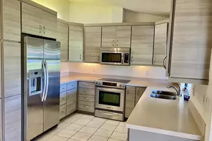 3407 Avenida Madera, Bradenton, FL 34210 - Photo 9