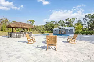 2255 61st St, Sarasota, FL 34243 - Photo 37