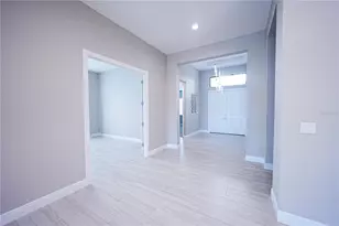 9124 Bernini Pl, Sarasota, FL 34240 - Photo 11