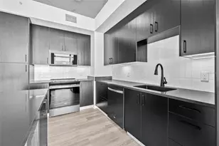 221 Main St N, Saint Petersburg, FL 33716 - Photo 5