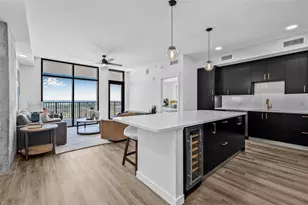 221 Main St N, Saint Petersburg, FL 33716 - Photo 5