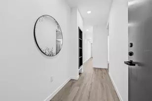 221 Main St N, Saint Petersburg, FL 33716 - Photo 3