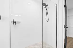 221 Main St N, Saint Petersburg, FL 33716 - Photo 11