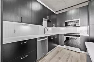 221 Main St N, Saint Petersburg, FL 33716 - Photo 9