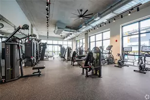 221 Main St N, Saint Petersburg, FL 33716 - Photo 17