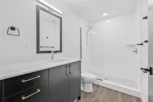 221 Main St N, Saint Petersburg, FL 33716 - Photo 11