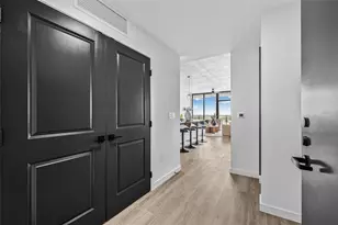 221 Main St N, Saint Petersburg, FL 33716 - Photo 5
