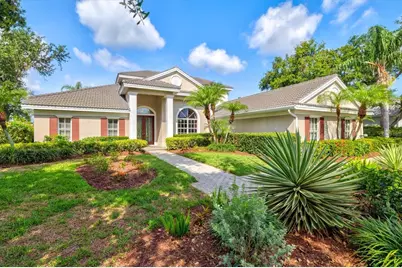 8930 Bloomfield Blvd, Sarasota, FL 34238 - Photo 3