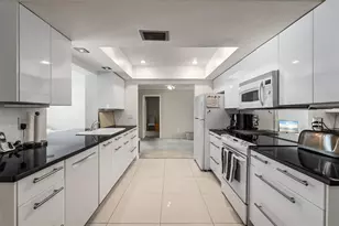 139 Adair Ave, Sarasota, FL 34243 - Photo 27