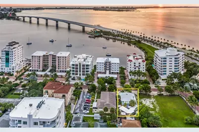 161 Golden Gate Point #4, Sarasota, FL 34236 - Photo 7