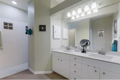 915 SW Barclay Court, Venice, FL 34293 - Photo 15